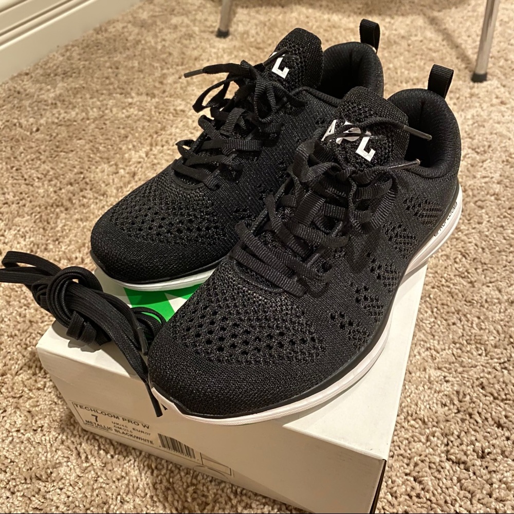 APL Techloom Pro in Metallic Black